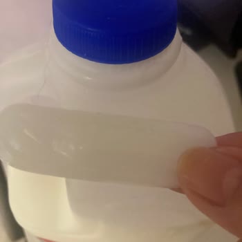 Aldığım Sütaş Ayranın İçinden Plastik Çubuk Çıktı Sağlığım Tehlikedeydi