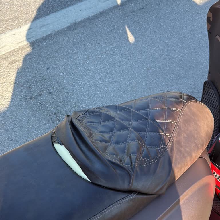 Yeni Alınan Motosikletin Koltuk Derisinde Açılma Ve Garanti Sorunu