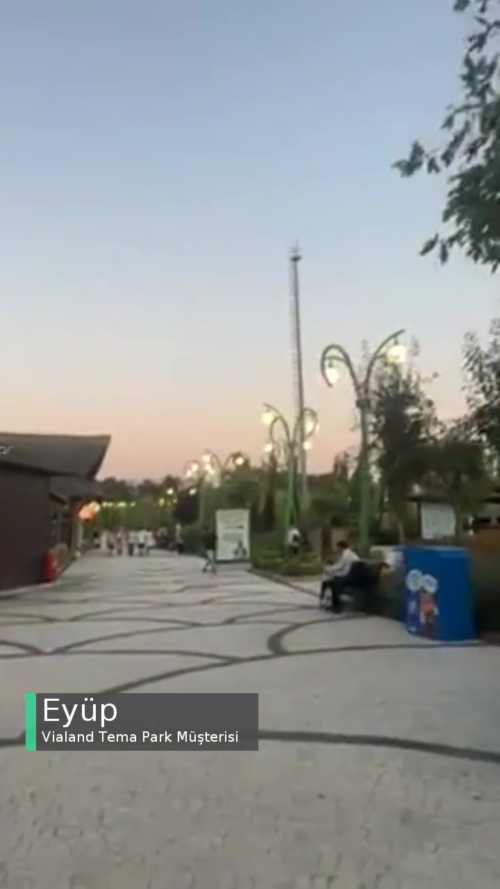 Vialand Tema Park 120 Cm Kuralı! videonun kapak resmi