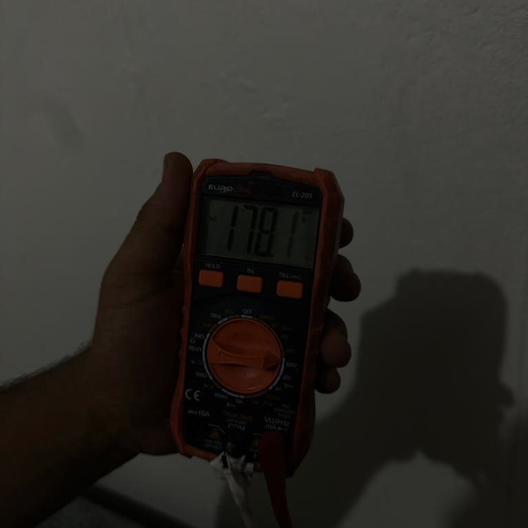 Düşük Voltaj Nedeniyle Evdeki Cihazlar Çalışmıyor, Sağlık Riski Artıyor