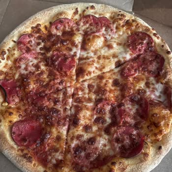 Bol Sucuk Sever Pizzada Sucuk Yok, Eksik Ürünle Mağduriyet Yaşadım