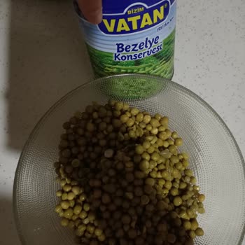 Konserve Bezelyeden Salyangoz Çıktı, Sağlığımız Tehlikede!