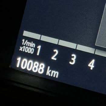 Opel Corsa Siyah Tavan Boyası Soyulması Ve Kronik Arızalar Mağduriyeti