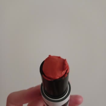 Kozmetik Ürününde Kısa Sürede Kullanım Sorunu