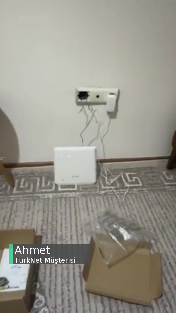 TurkNet Bursa Kurulum Çok Kötü, Müşteri Hizmeti Çok Kötü videonun kapak resmi