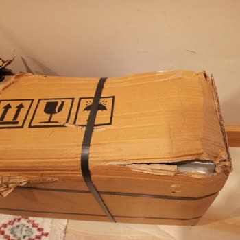 PTT Kargo'nun Sorumsuz Teslimatı Ve İlgisiz Müşteri Hizmetleri Mağduriyet Yaşattı