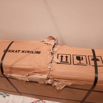 PTT Kargo'nun Sorumsuz Teslimatı Ve İlgisiz Müşteri Hizmetleri Mağduriyet Yaşattı