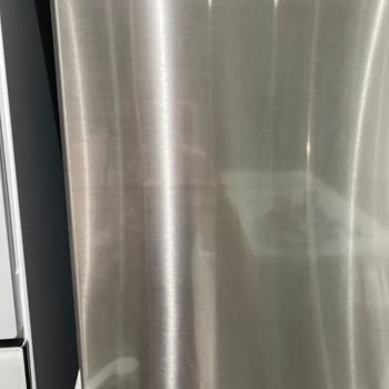 İnox Buzdolabı Kapağında Silinmeyen Kalıcı Lekeler Mağduriyet Yaratıyor