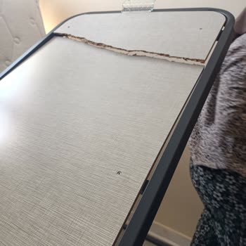 Yeni Alınan Baza Kırıldı Ve İlgisizlik Mağduriyet Yarattı