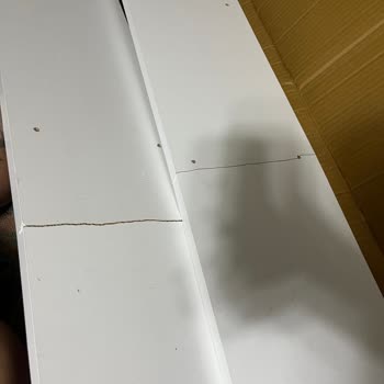 Hasarlı Kitaplık Teslimatı Ve Ürün Değişim Talebi