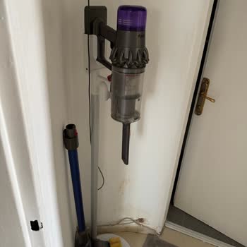 Dyson Süpürgemin 3. Kademe Çalışma Sorunu Ve Garanti Sonrası Problemi