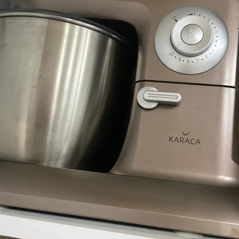 Karaca Hamur Yoğurma Makinesi Aparat Sorunu 4 Aydır Çözülmüyor