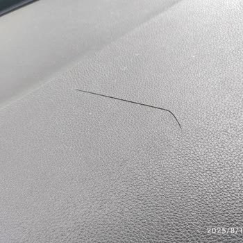 Kia Sportage'da Kronik Torpido Çatlağına Çözüm Bekliyorum