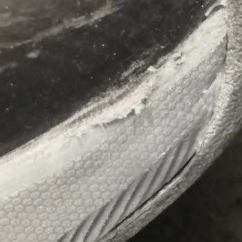 10 Günde Bozulan Ayakkabıya Çözüm Sunulmuyor Mağduriyetim Giderilmiyor