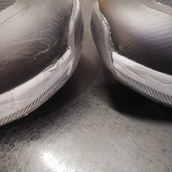 10 Günde Bozulan Ayakkabıya Çözüm Sunulmuyor Mağduriyetim Giderilmiyor