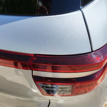 Sıfır Araçta Bagaj Kapağı Boya Ve Kaporta Kusurları Nedeniyle Garanti Talebi