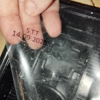 Unistanbul Gıda Getir Büyük'ten Gelen Bozuk Kalem Börek Sağlığımı Riske Attı