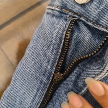 İlk Giyimde Fermuarı Kırılan Pantolon İçin Destek Alamadım