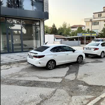 Yıllardır Bozuk Kalan Yollar Hayatı Zorlaştırıyor: Kalıcı Çözüm Bekliyoruz!