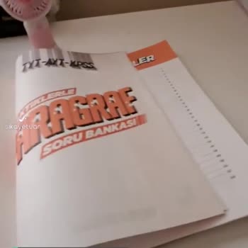 Benim Hocam Yayınevi Kitap Yaprakları Kopuyor