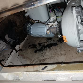 Bulaşık Makinesinde Patlama Ve Duman Nedeniyle Yangın Riski Yaşadım