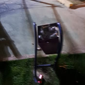 Şehzadeler Bulvarında Temizlik Ve Havuz Güvenliği Sorunları Mahalleliyi Endişelendiriyor