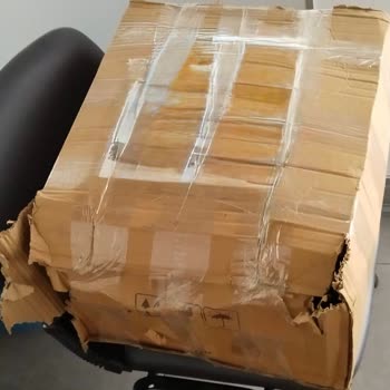 Kargom Yanlış Adrese Ve Hasarlı Teslim Edildi, Şube Ve Kurye Hizmetinden Memnun Değilim