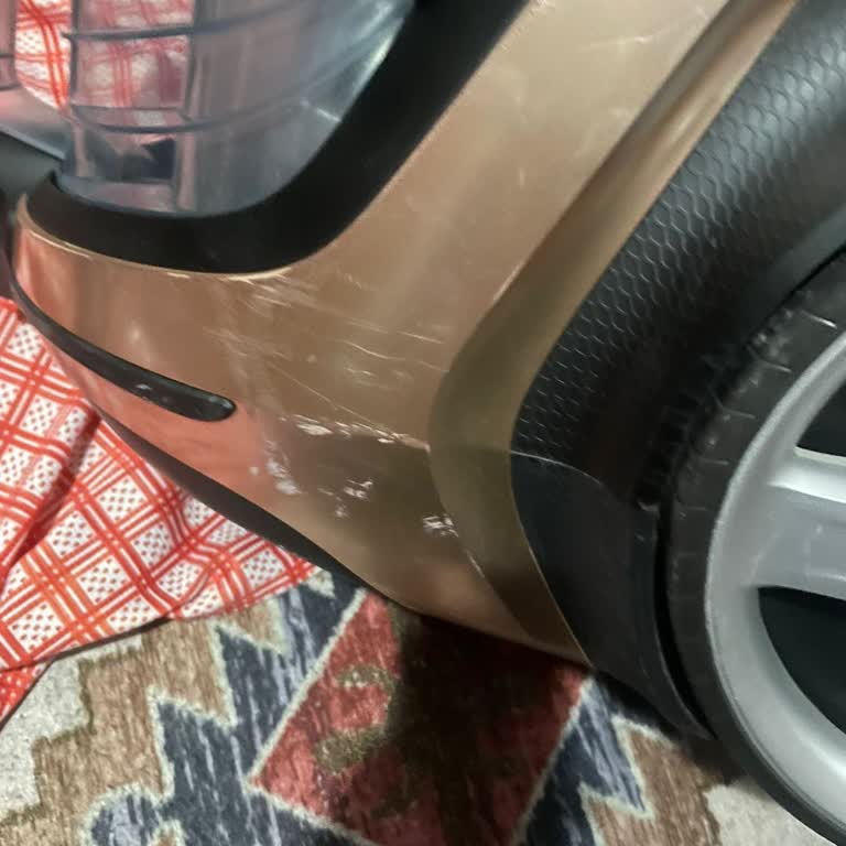 Aldığım Süpürge Beklentimin Çok Altında Ve Hasarlı Geldi