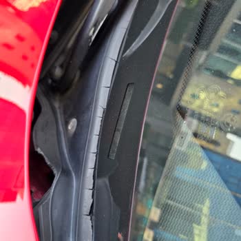 BMW 116i Ön Cam Fitil Sorunu Kronik Mi?