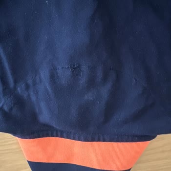 İki Kez Giyilen T-shirtte Dikiş Atması Ve Garanti Desteği Verilmemesi Mağduriyeti