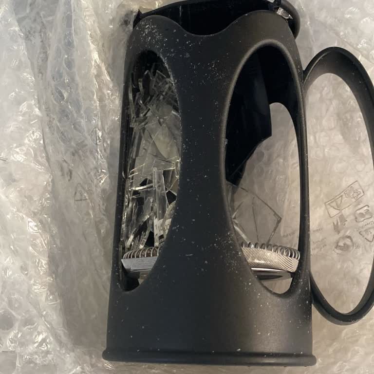 Kırılabilir Ürünüm Dikkatsizce Taşındı Ve Kırıldı!