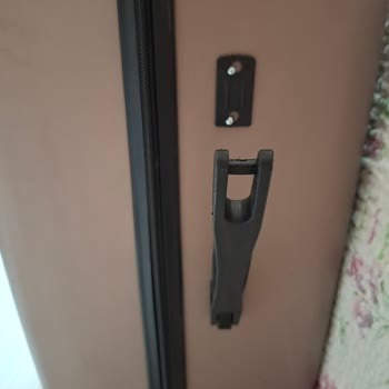 Anadolu Jet Uçuşunda Valizimin Kulpları Kırıldı, Mağduriyetimin Giderilmesini İstiyorum