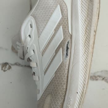 Garanti Süresi İçinde Yıpranan Ayakkabının Değişimi Talebi