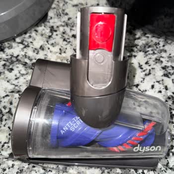 Dyson Koltuk Başlığı Az Kullanımda Kırıldı, Destek Bekliyorum