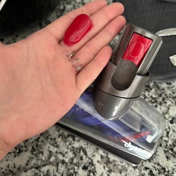 Dyson Koltuk Başlığı Az Kullanımda Kırıldı, Destek Bekliyorum