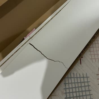 Kırık Gelen Ürün Ve Tutarsız Müşteri Hizmetleri Nedeniyle Mağduriyet