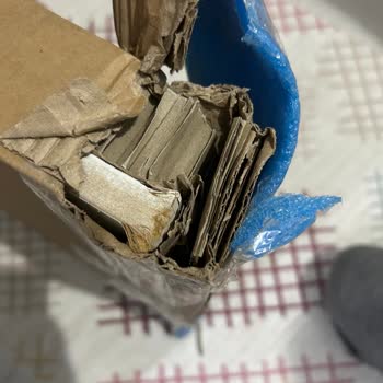 Kırık Gelen Ürün Ve Tutarsız Müşteri Hizmetleri Nedeniyle Mağduriyet