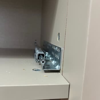 Teslim Edilen TV Ünitesindeki Hasar Ve İlgisizliğe Çözüm Bekliyoruz