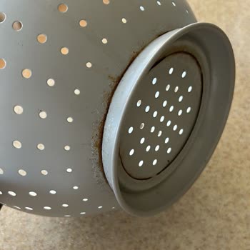 Çelik Süzgeç Kısa Sürede Paslandı Satıcı Çözüm Sunmadı