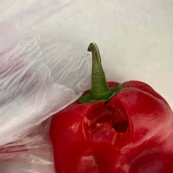 Getir'den Gelen Bozuk Sebzeler Hayal Kırıklığı Yarattı