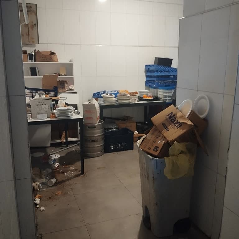 Oda Temizliği Ve Yemek Hizmeti Eksik, Personel Yok, Mağduriyetim Giderilsin