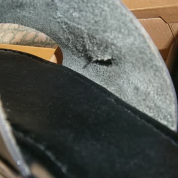 İlk Kullanımda Yaralayan Terlik Ve İade Reddi