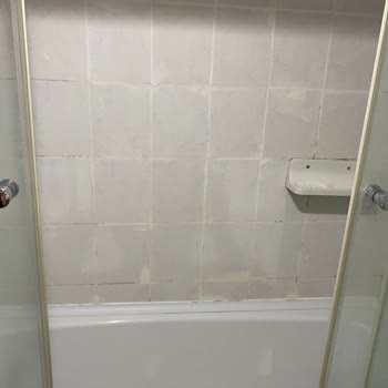 Rezervasyon Sonrası Hayal Kırıklığı: Küflü Oda, Eksik Hizmet Ve Yetersiz Çözüm