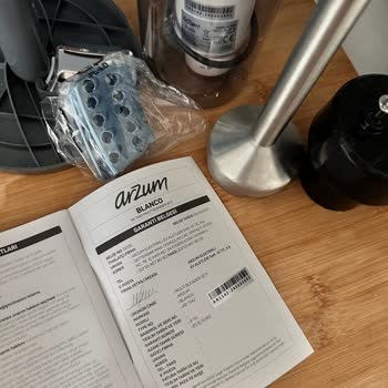 İlk Kullanımda Blender Parçası Kırıldı, Hamura Karıştı