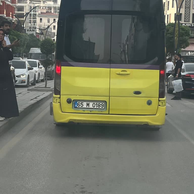 Dolmuşların Tehlikeli Ve Saygısız Sürüş Davranışları Artık Can Sıkıyor
