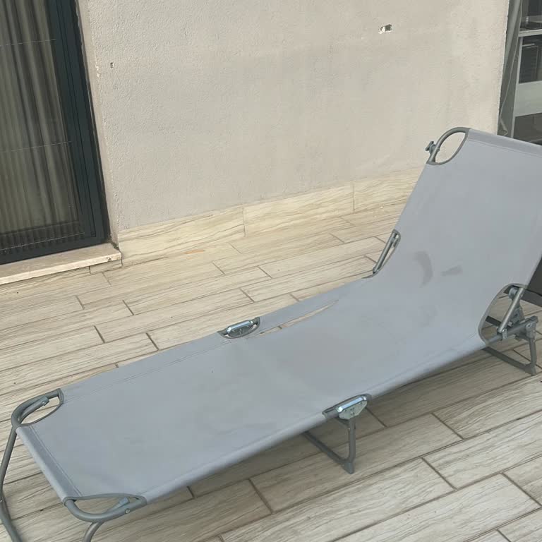 Kısa Sürede Yırtılan Şezlong İçin Garanti Ve Değişim Talebi