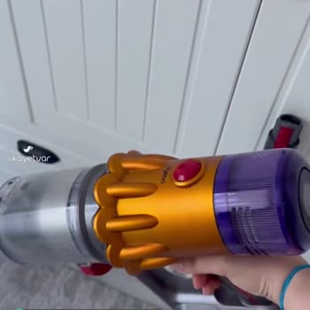 Dyson Dikey Süpürge Arızası