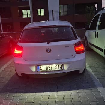 BMW 116i Araçta Kronik Ön Cam Fitili Ve Stop Lambası Sorunu