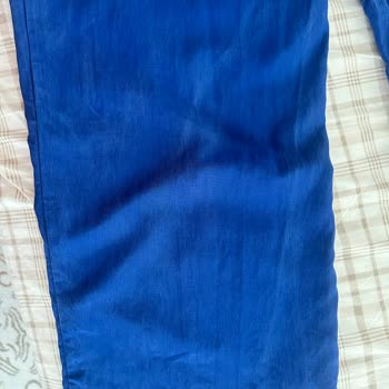 Bir Kez Yıkamada Pantolonun Renginde Ciddi Solma Yaşadım