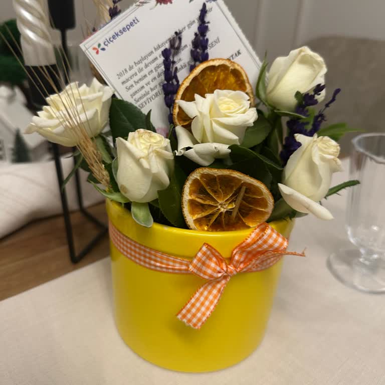 Gönderilen Çiçek Paketi Siparişteki Ürünle Uyuşmuyor, Ücret İadesi Talebim Var